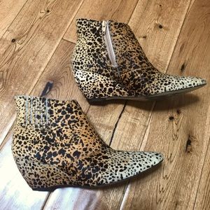 Matisse Nugent  bootie with wedge heel.